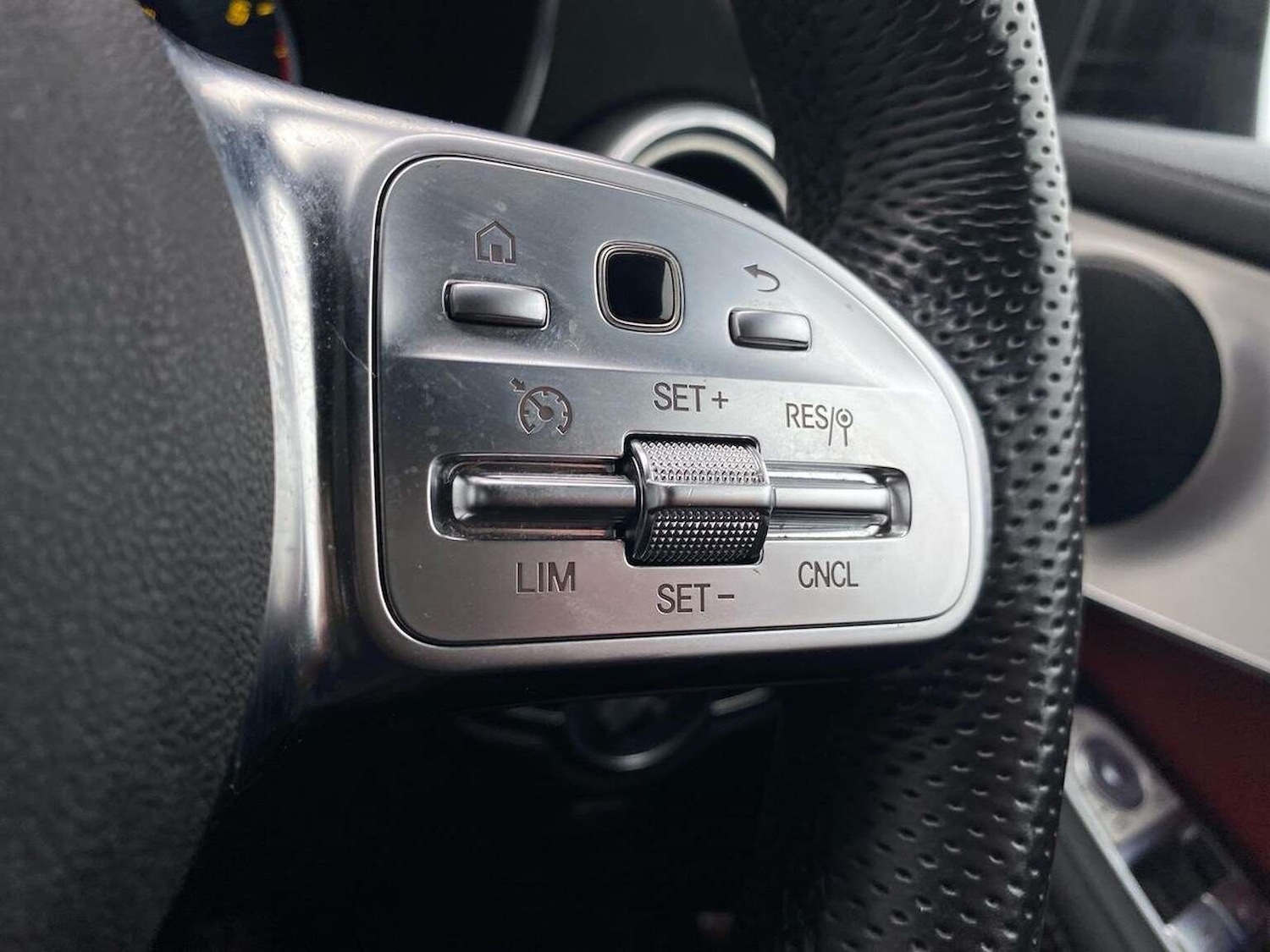 Used Mercedes-Benz GLC 2021 for sale - 77947334: Photo 27