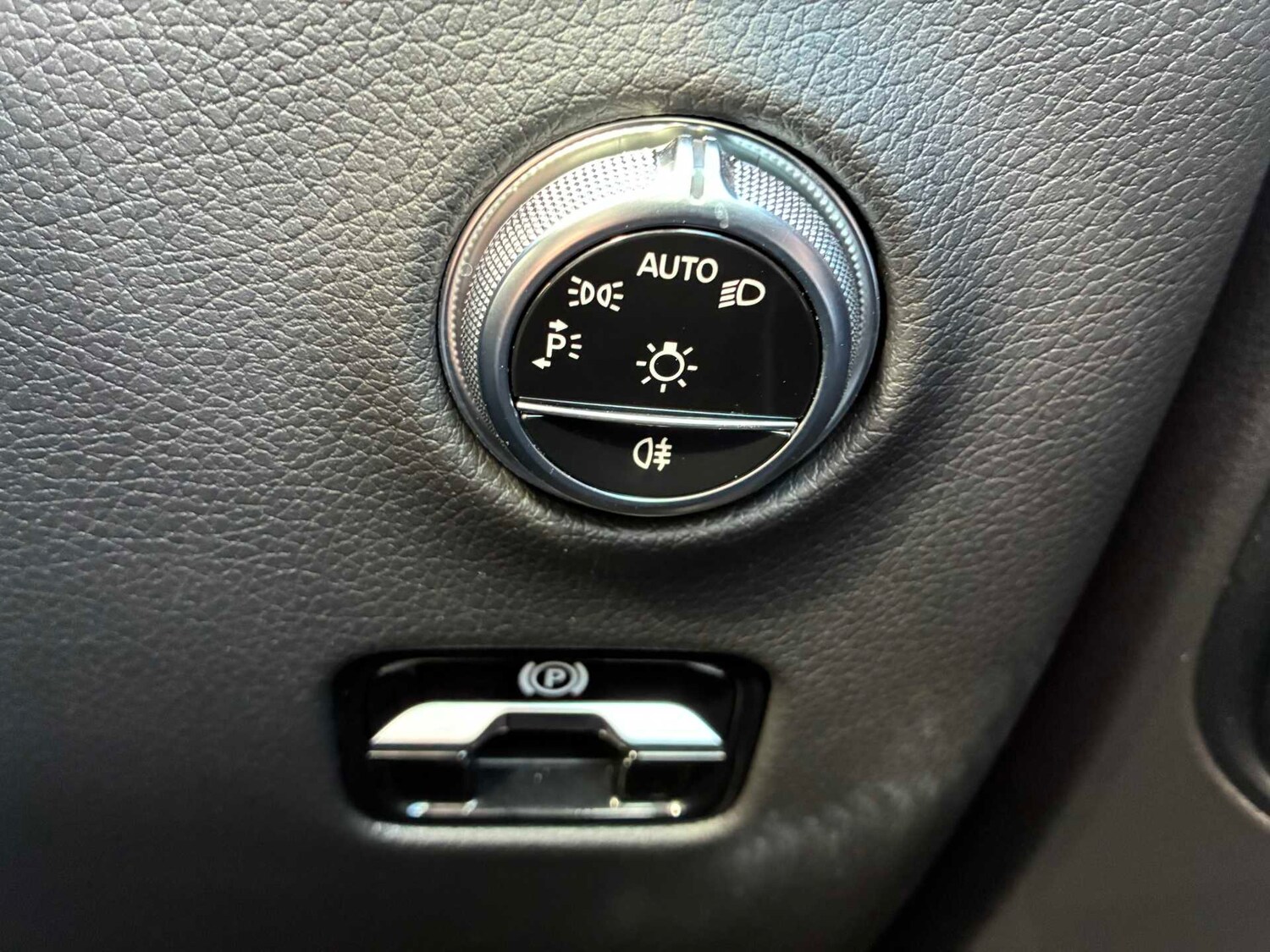 Used Mercedes-Benz GLC 2023 for sale - 78192121: Photo 38