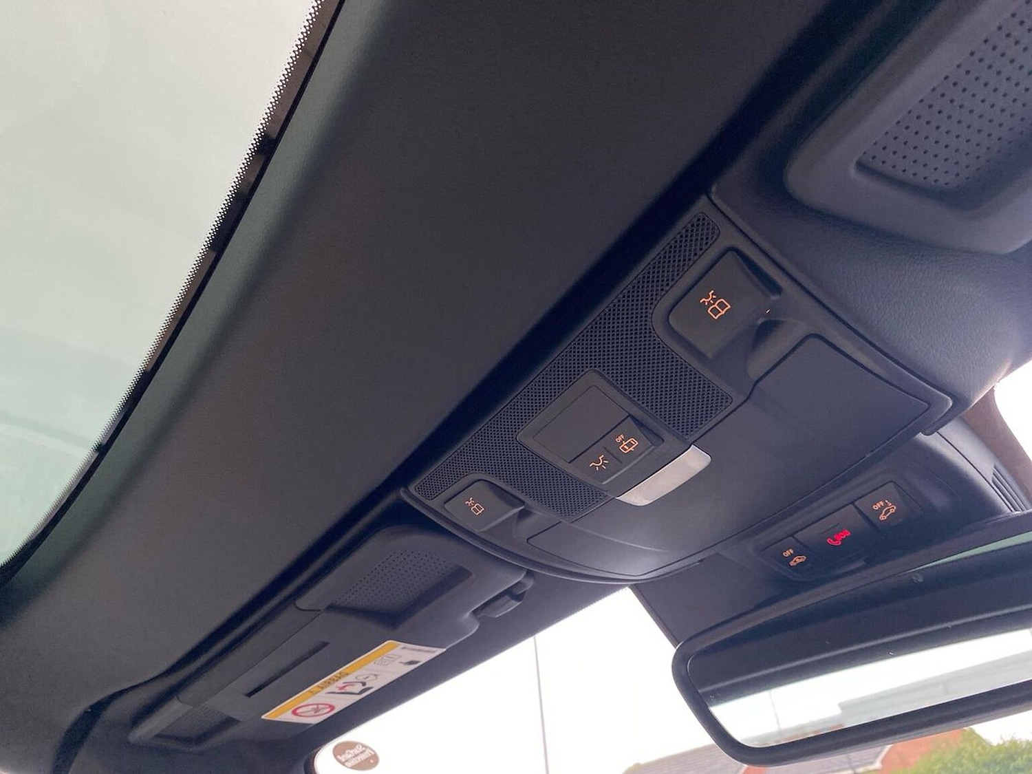 Used Mercedes-Benz SLC 2019 for sale - 76979900: Photo 14