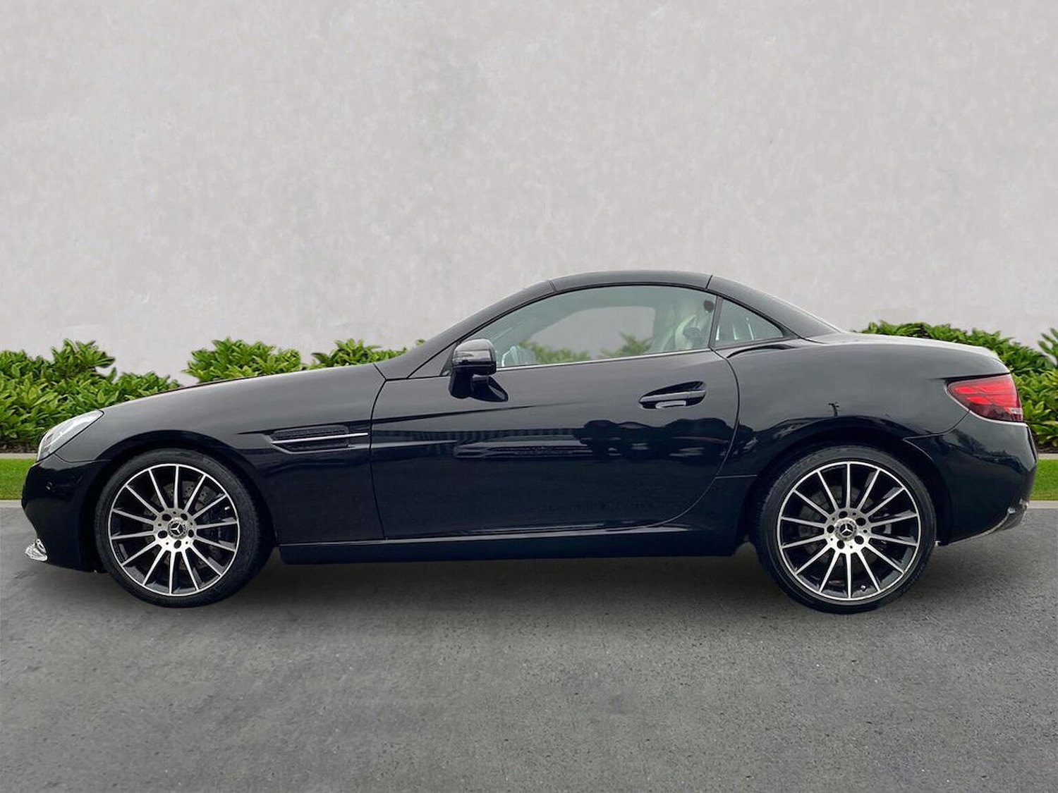 Used Mercedes-Benz SLC 2019 for sale - 76979900: Photo 19