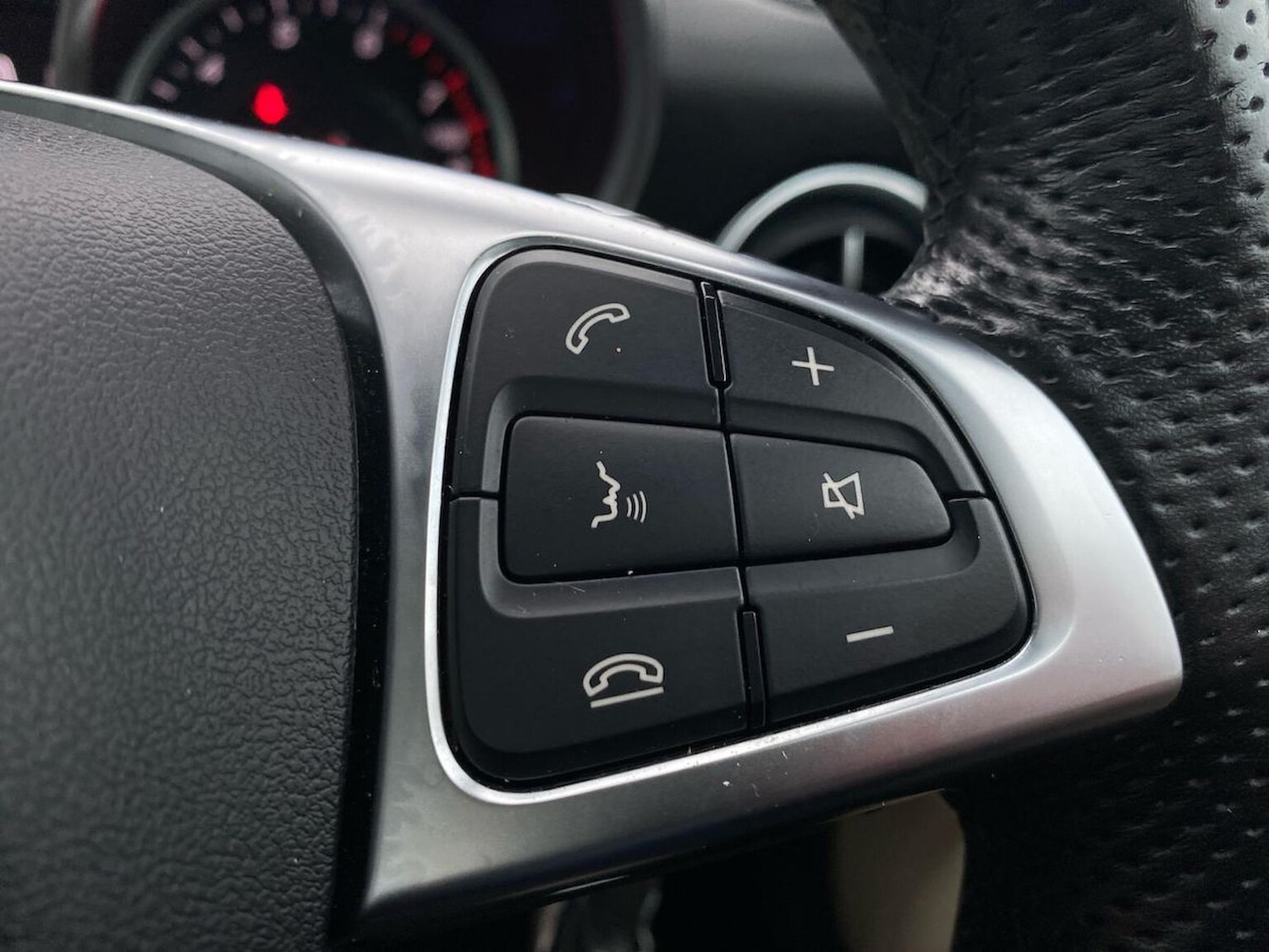 Used Mercedes-Benz SLC 2019 for sale - 76979900: Photo 27