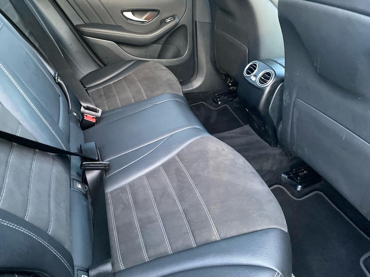 Used Mercedes-Benz GLC 2021 for sale - 76554297: Photo 16