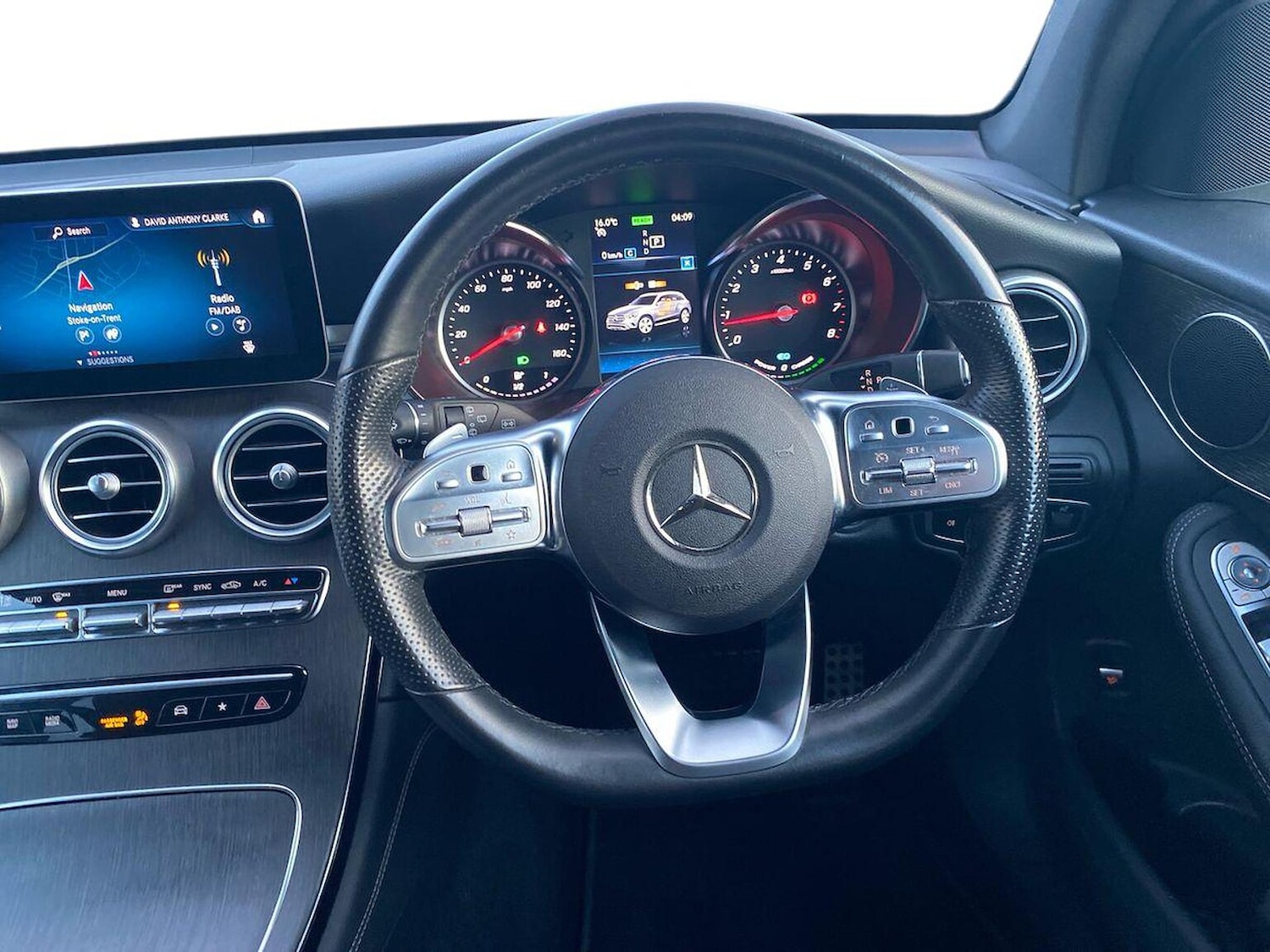 Used Mercedes-Benz GLC 2021 for sale - 76554297: Photo 9