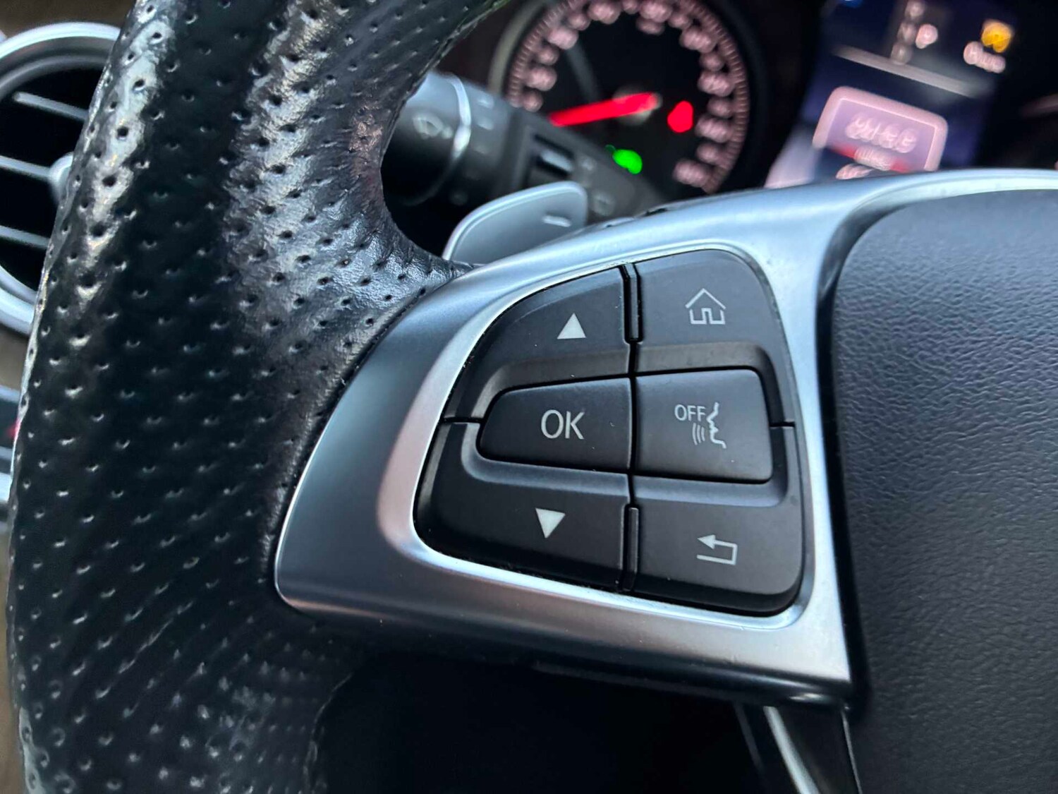 Used Mercedes-Benz GLC 2018 for sale - 78191999: Photo 24