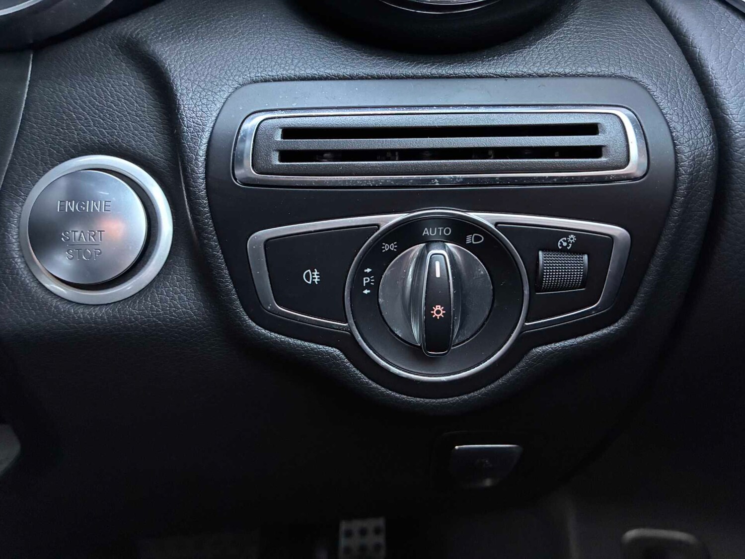 Used Mercedes-Benz GLC 2018 for sale - 78191999: Photo 29