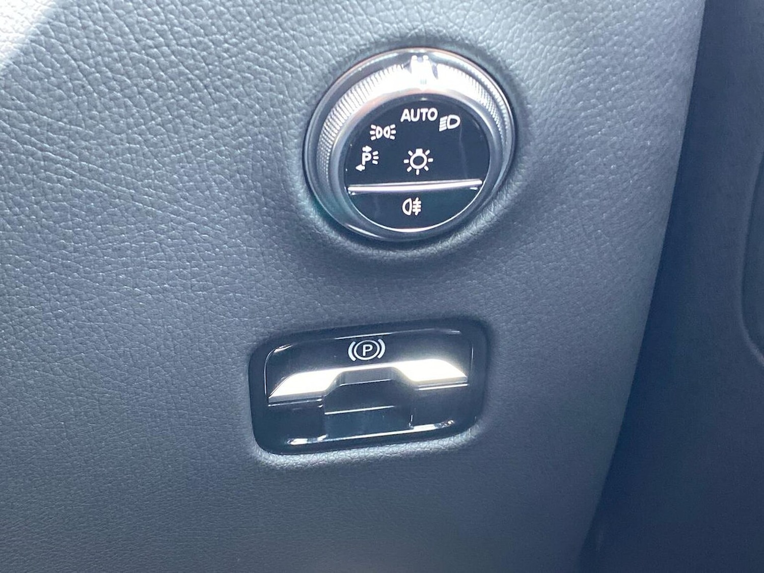 Used Mercedes-Benz GLC 2023 for sale - 76407391: Photo 22