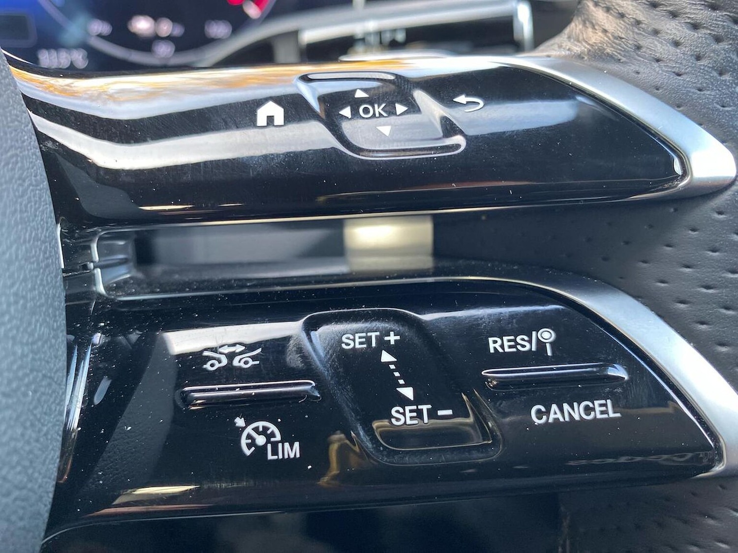 Used Mercedes-Benz GLC 2023 for sale - 76407391: Photo 27