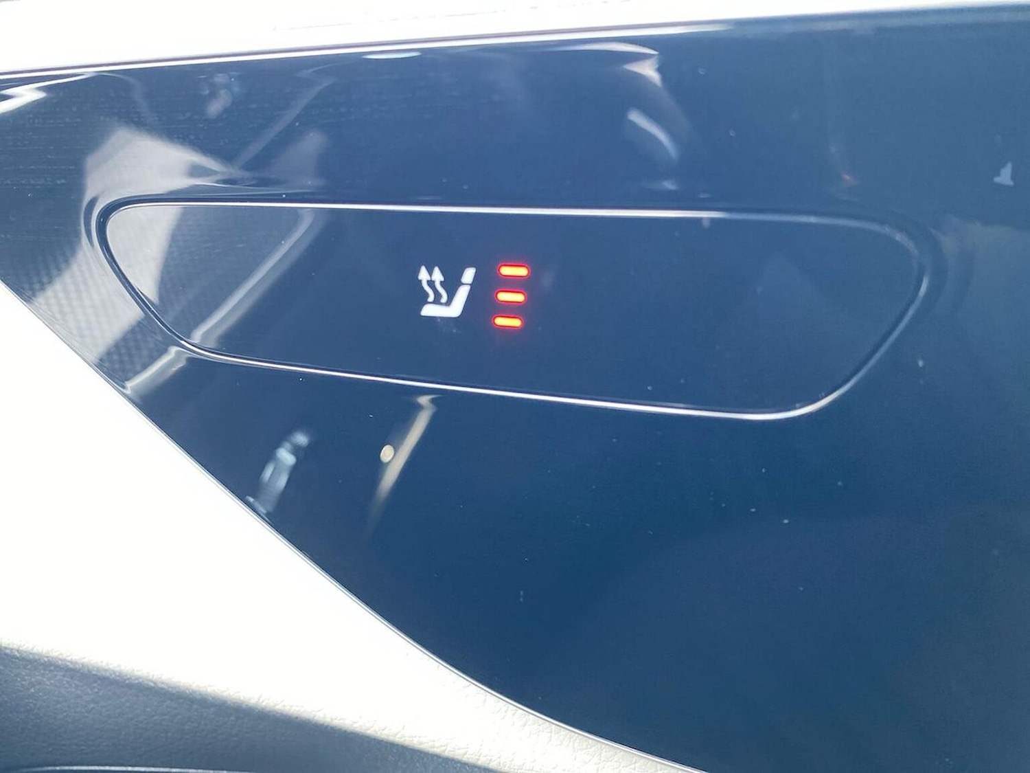 Used Mercedes-Benz GLC 2023 for sale - 76407391: Photo 30