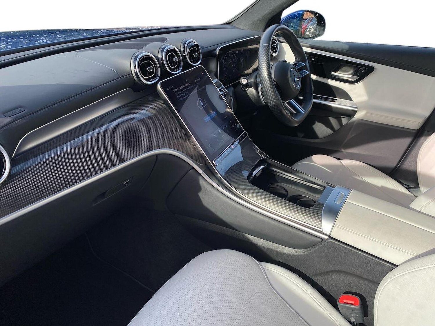 Used Mercedes-Benz GLC 2023 for sale - 76407391: Photo 7