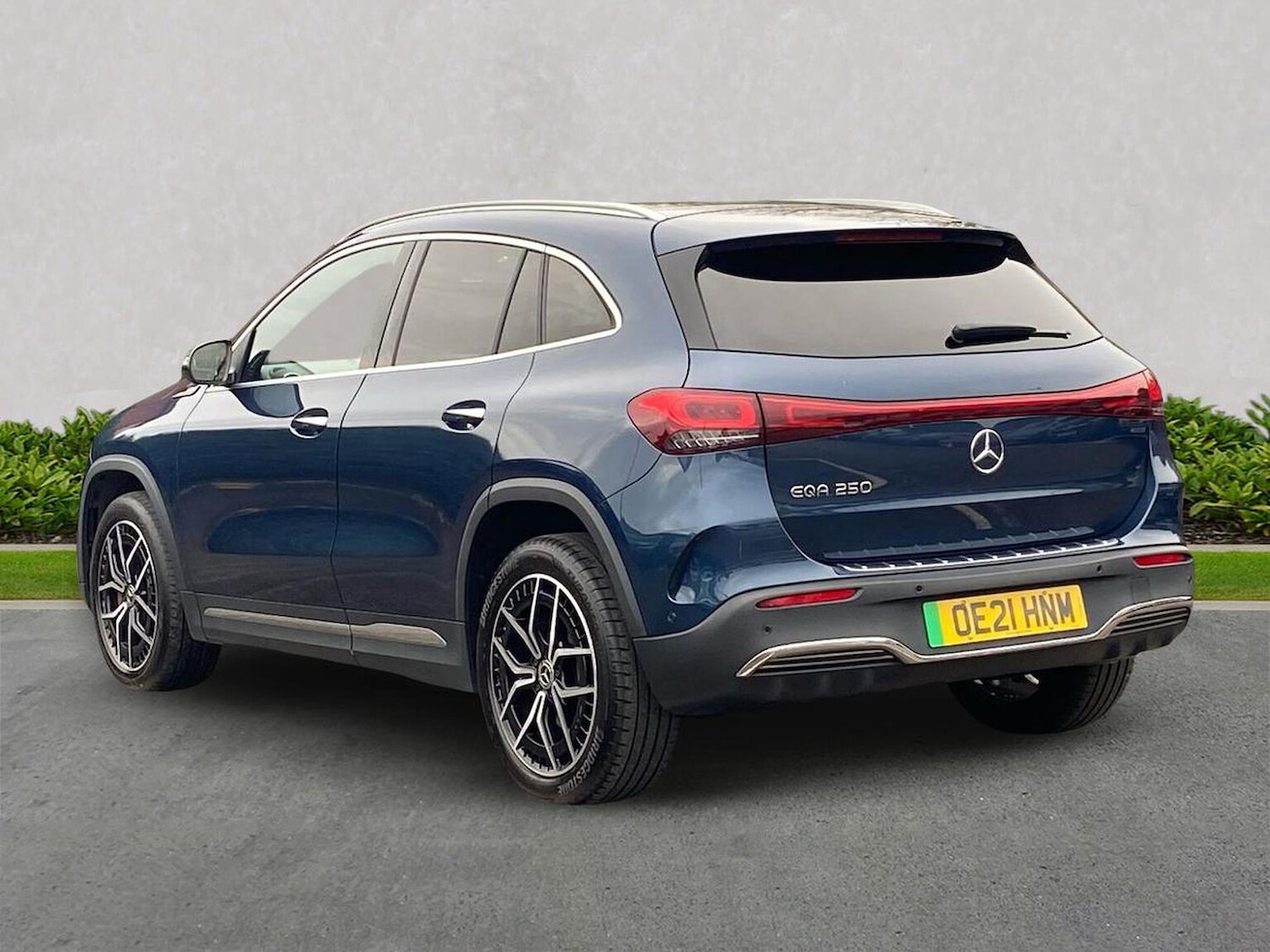 Used Mercedes-Benz EQA 2021 for sale - 76418242: Photo 2