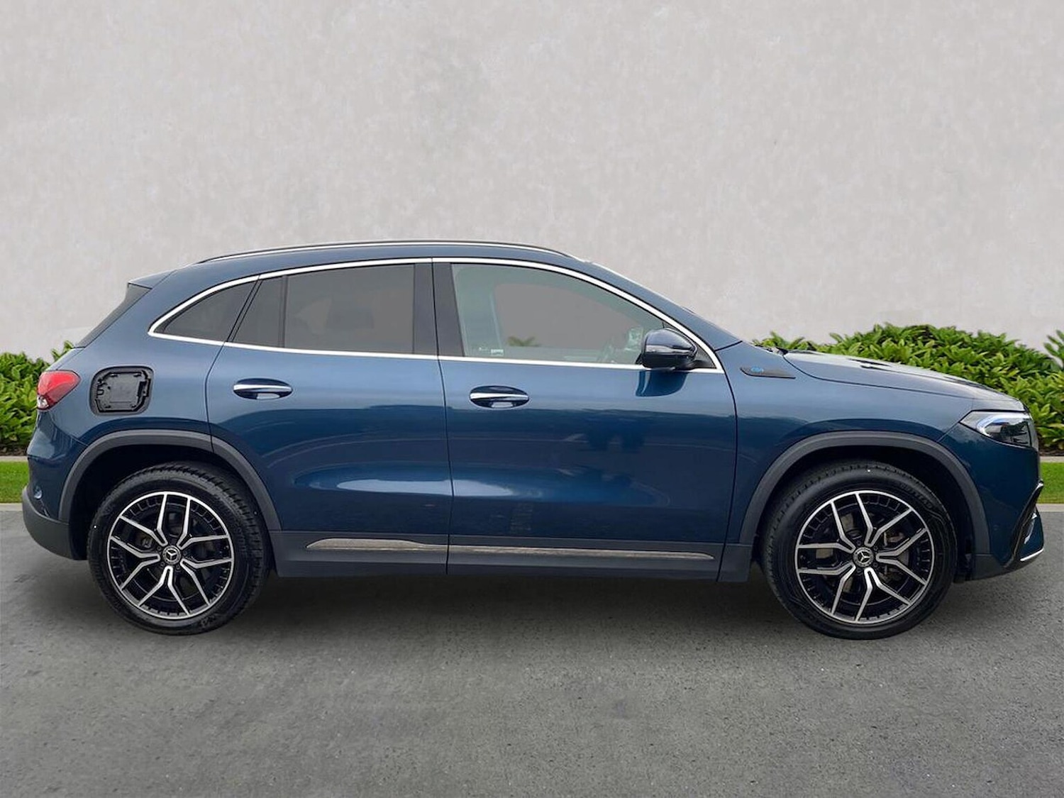 Used Mercedes-Benz EQA 2021 for sale - 76418242: Photo 3