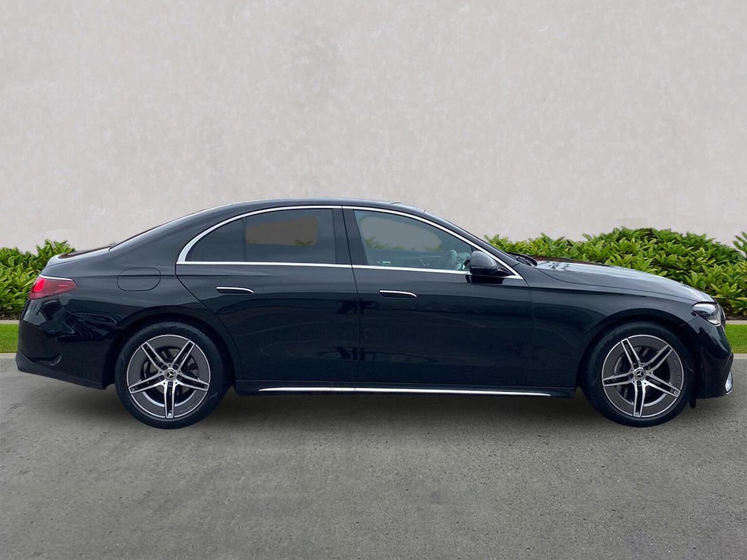 Used Mercedes-Benz E Class 2024 for sale - 76305390: Photo 3