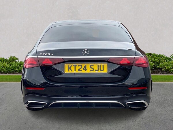 Used Mercedes-Benz E Class 2024 for sale - 76305390: Photo 4