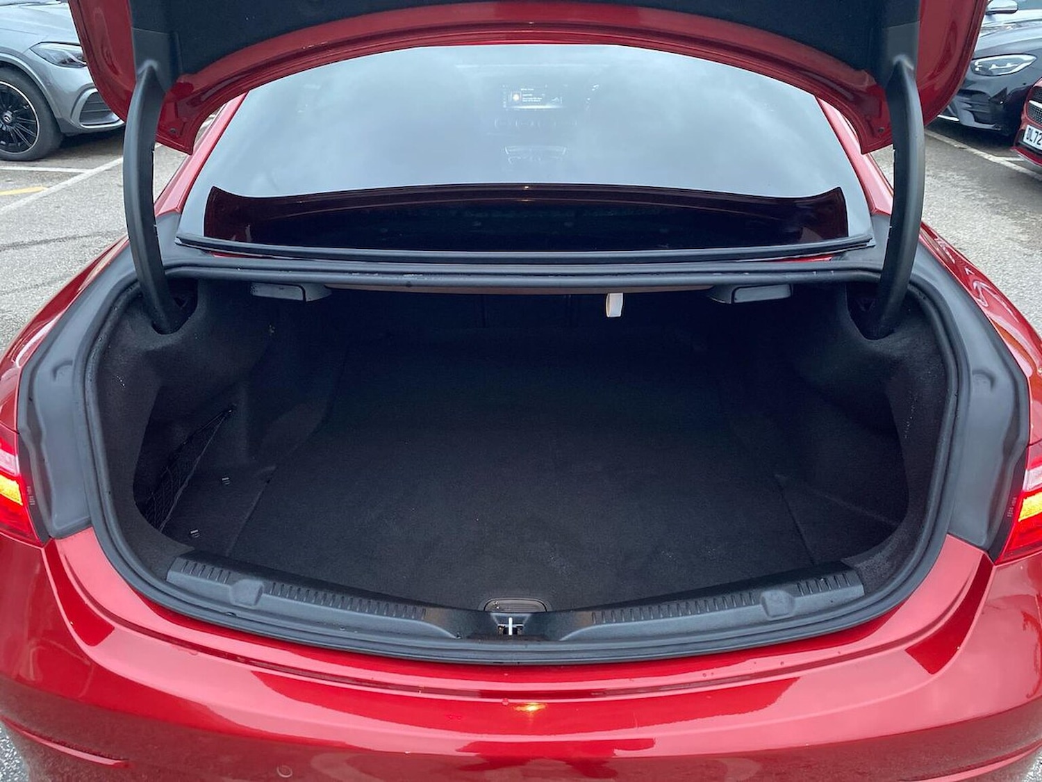 Used Mercedes-Benz E Class 2019 for sale - 76464634: Photo 17