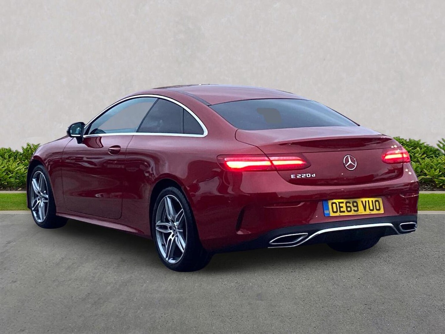 Used Mercedes-Benz E Class 2019 for sale - 76464634: Photo 2