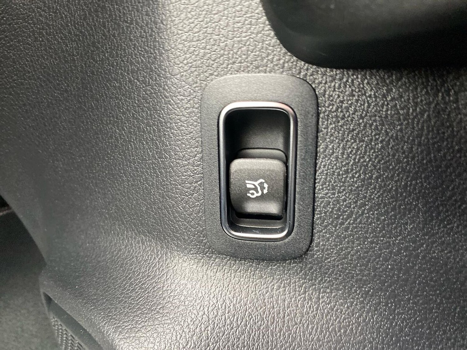 Used Mercedes-Benz GLA 2025 for sale - 76461820: Photo 40