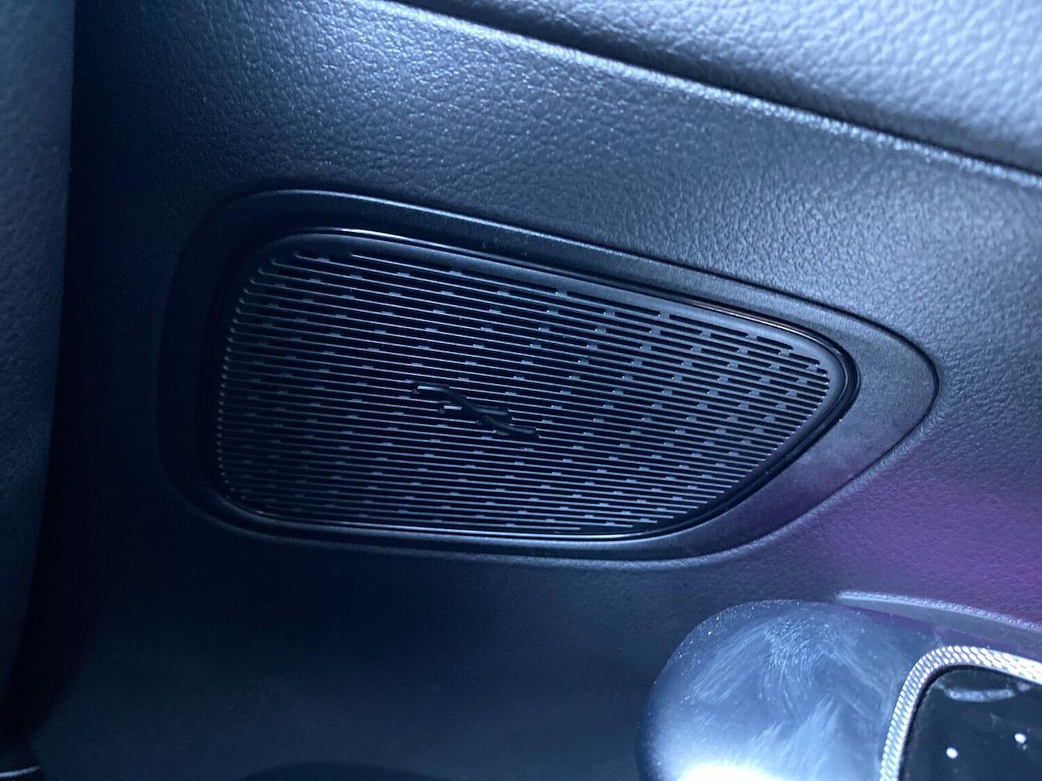 Used Mercedes-Benz GLC 2024 for sale - 76064420: Photo 31