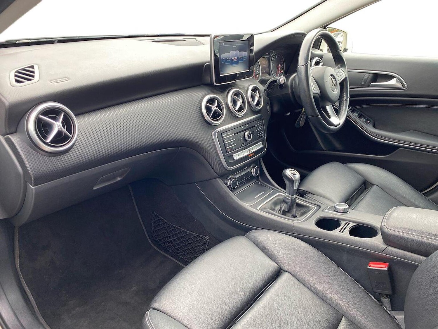 Used Mercedes-Benz A-Class 2015 for sale - 76198411: Photo 7