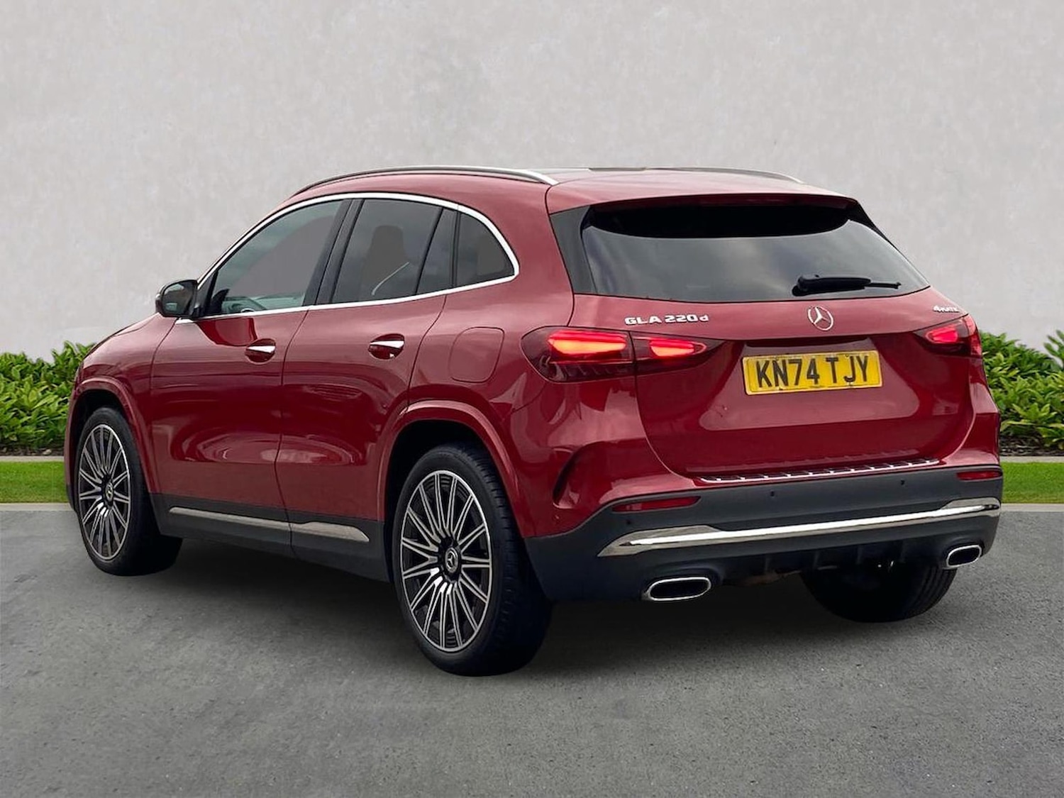 Used Mercedes-Benz GLA 2024 for sale - 76310138: Photo 2