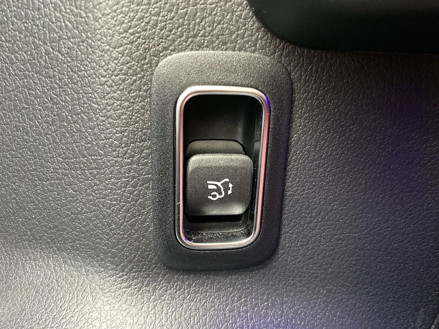 Used Mercedes-Benz GLA 2024 for sale - 76310138: Photo 40