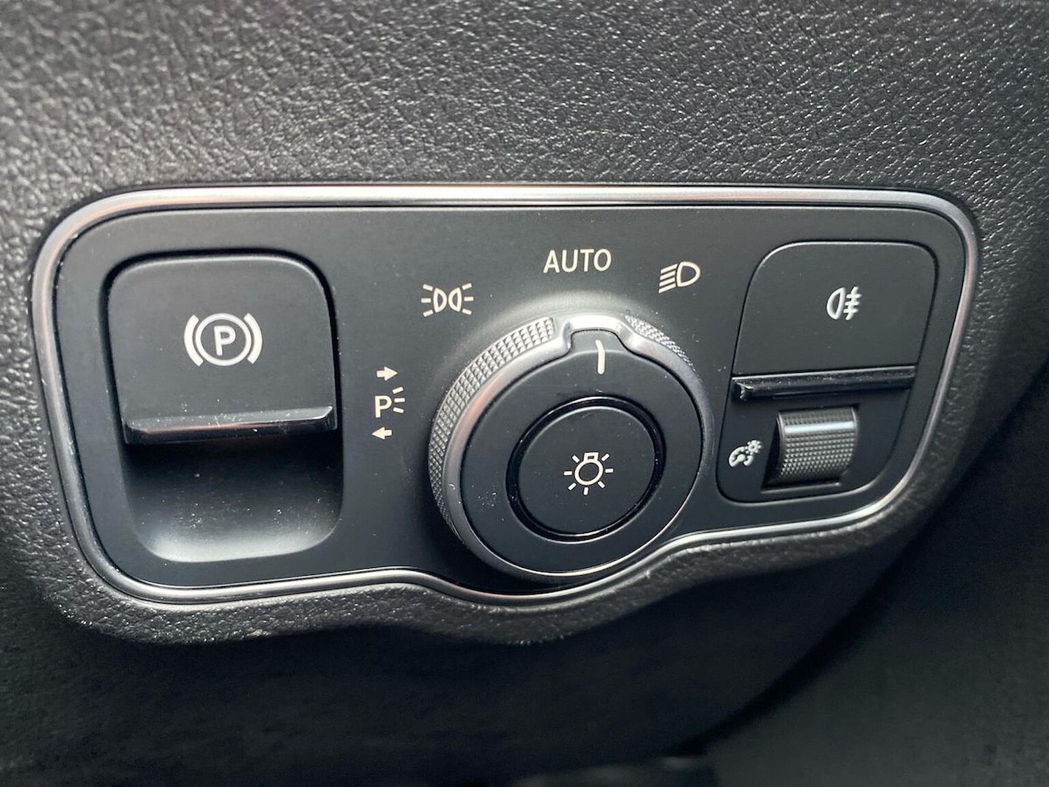 Used Mercedes-Benz GLB 2024 for sale - 76497286: Photo 22