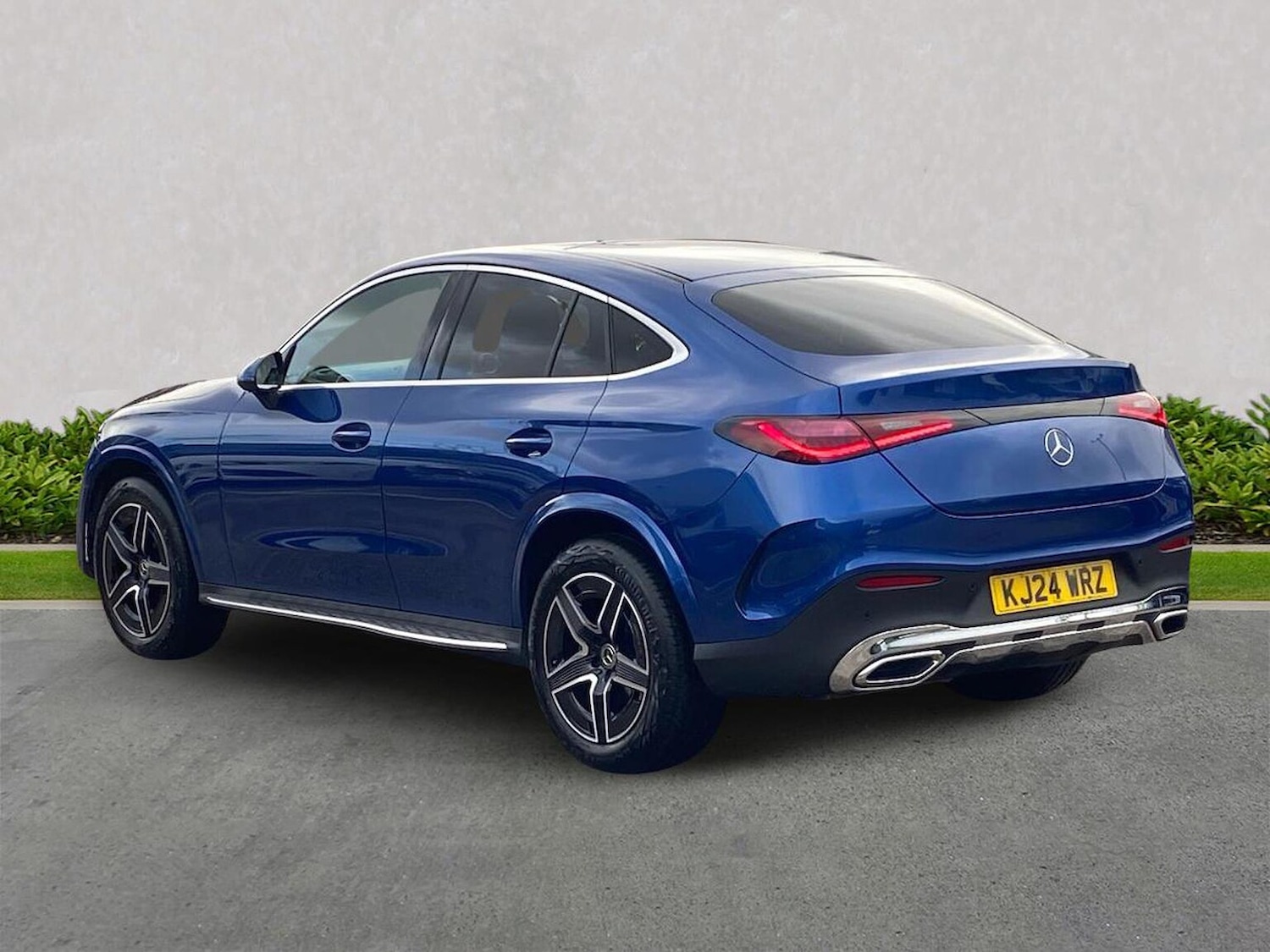 Used Mercedes-Benz GLC 2024 for sale - 76369149: Photo 2