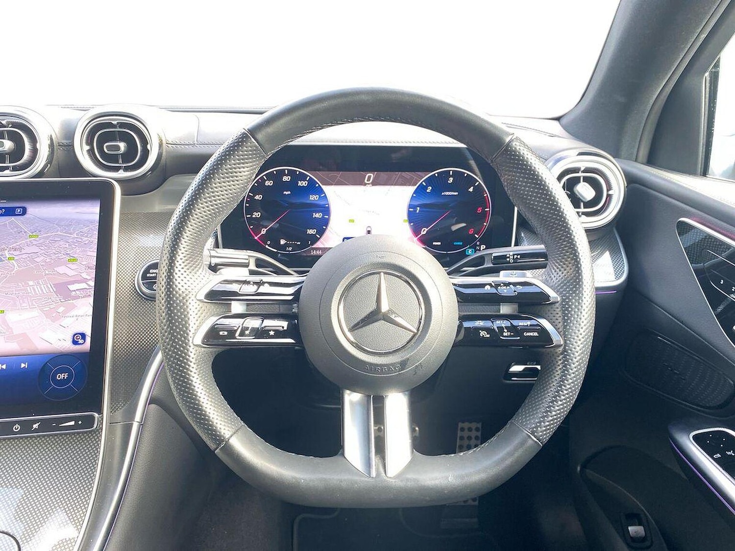 Used Mercedes-Benz GLC 2024 for sale - 76369149: Photo 9