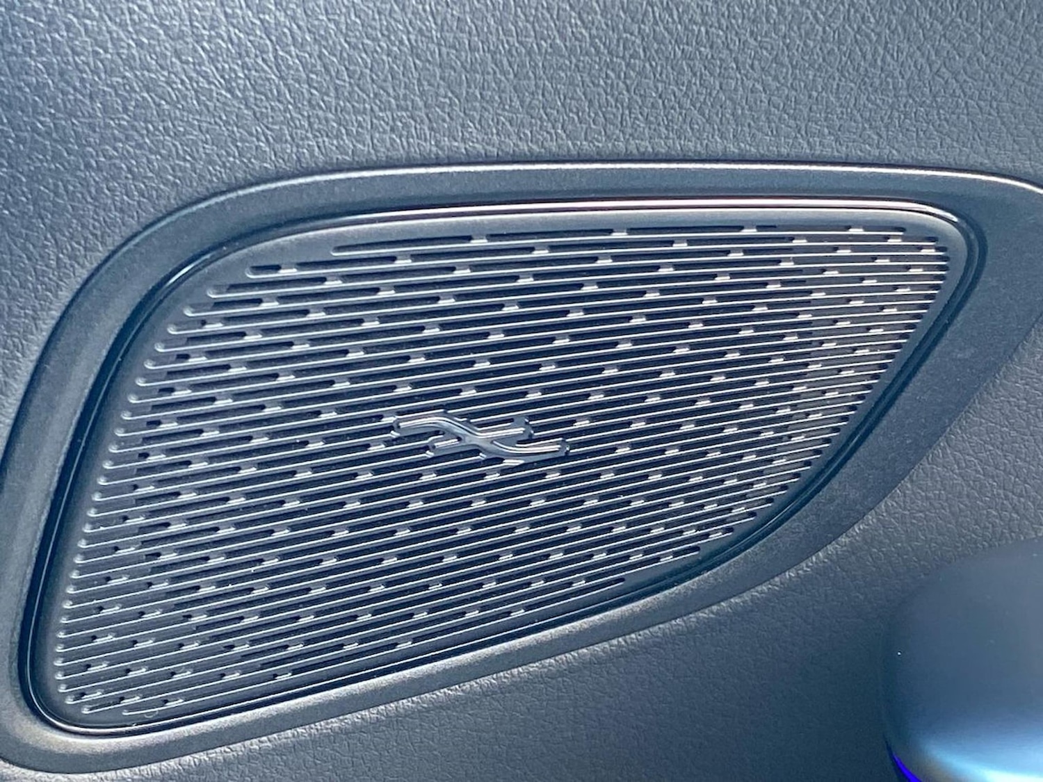 Used Mercedes-Benz GLC 2023 for sale - 76531410: Photo 31