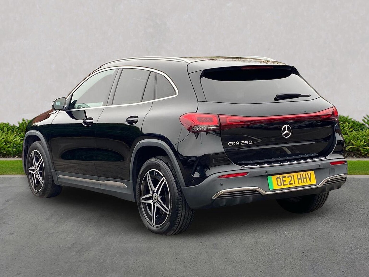 Used Mercedes-Benz EQA 2021 for sale - 76413955: Photo 2