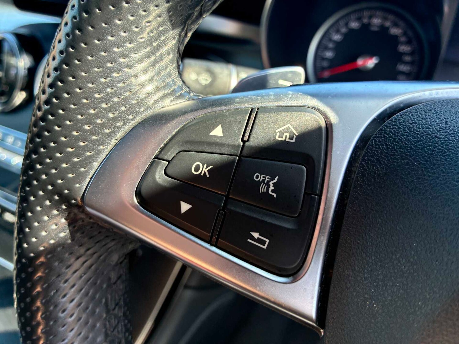 Used Mercedes-Benz GLC 2019 for sale - 78191609: Photo 22