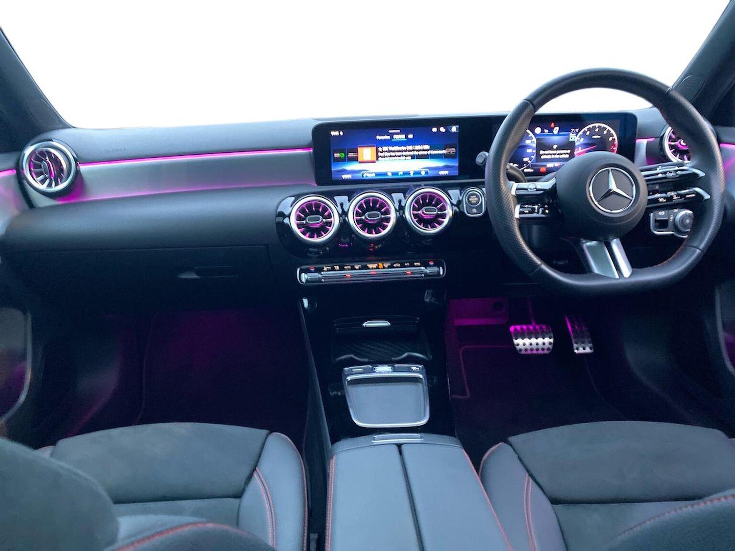 Used Mercedes-Benz A-Class 2025 for sale - 76387176: Photo 8