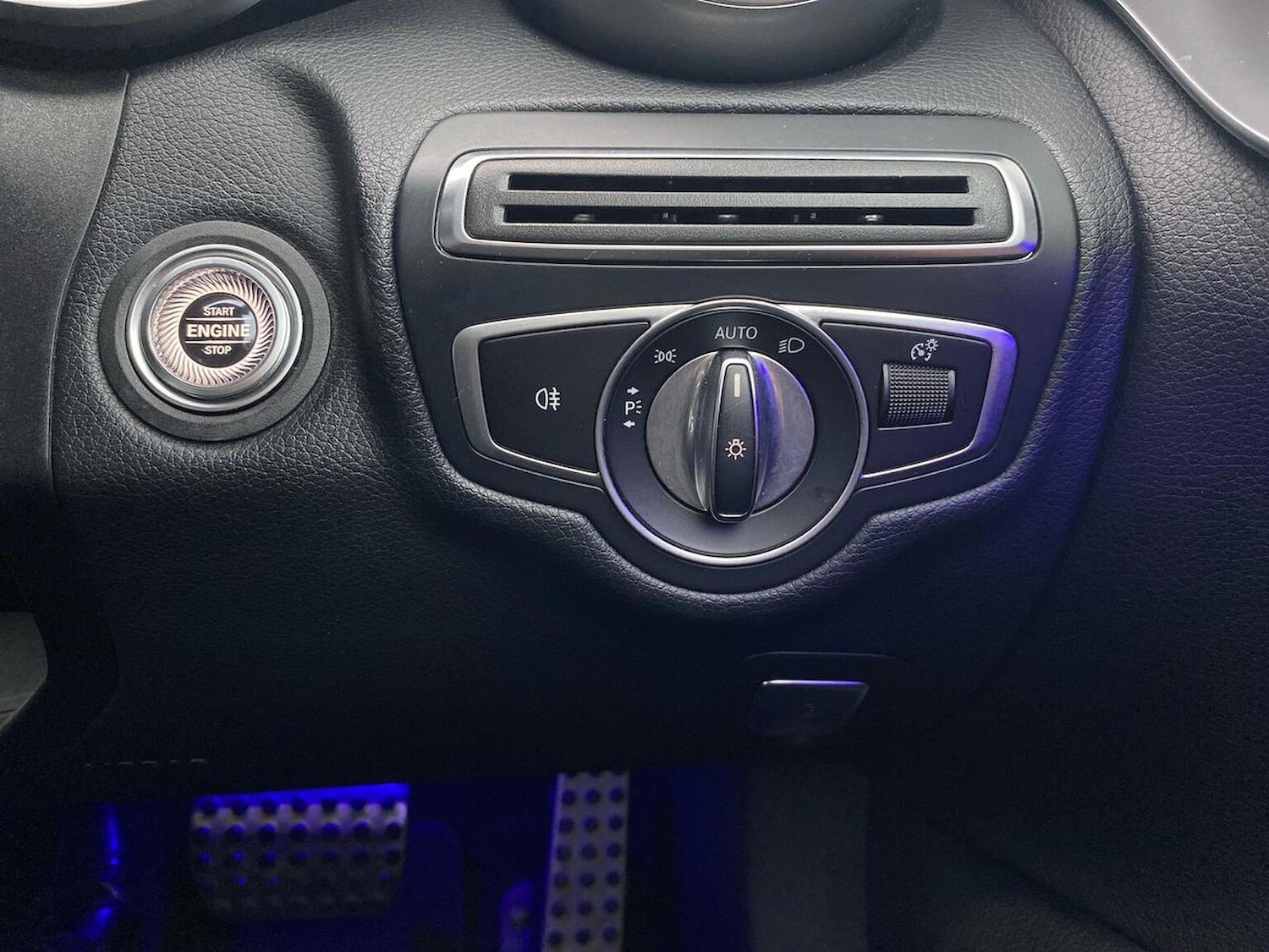 Used Mercedes-Benz C Class 2019 for sale - 76758893: Photo 22