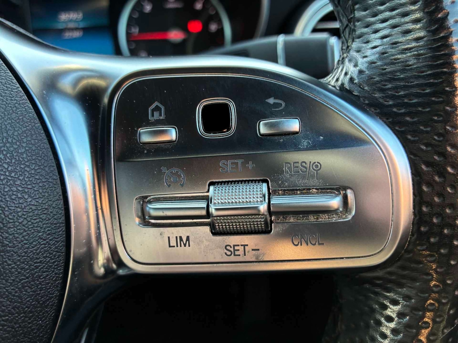 Used Mercedes-Benz GLC 2020 for sale - 78192223: Photo 31