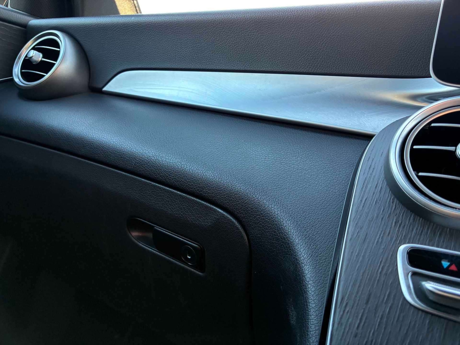 Used Mercedes-Benz GLC 2020 for sale - 78192223: Photo 39