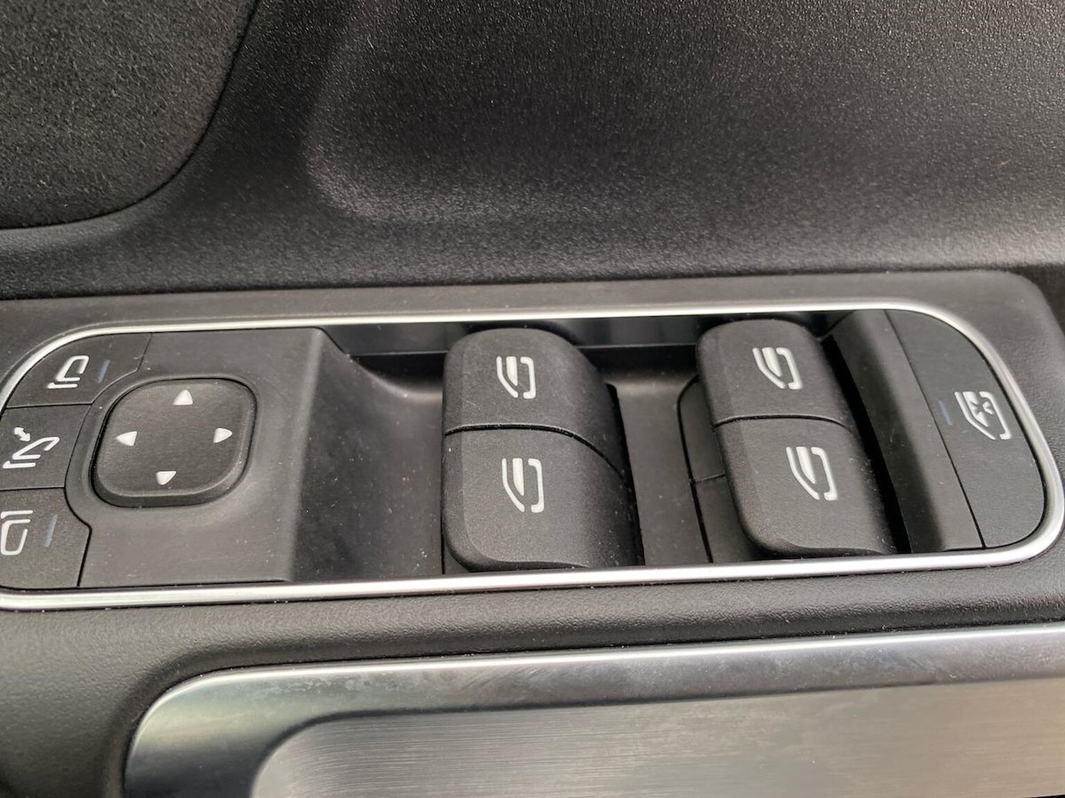 Used Mercedes-Benz GLB 2024 for sale - 76497283: Photo 21