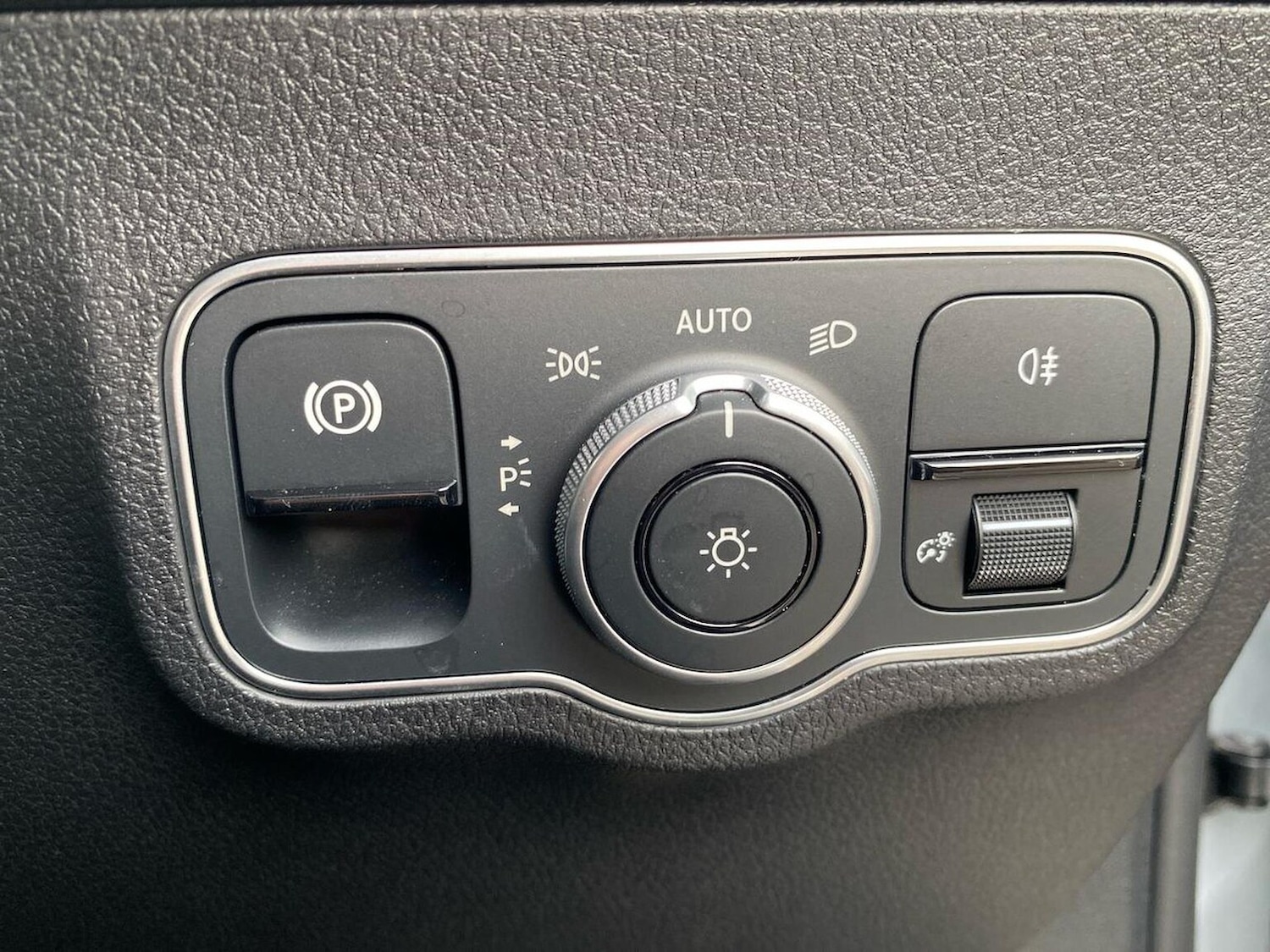 Used Mercedes-Benz GLB 2024 for sale - 76497283: Photo 22