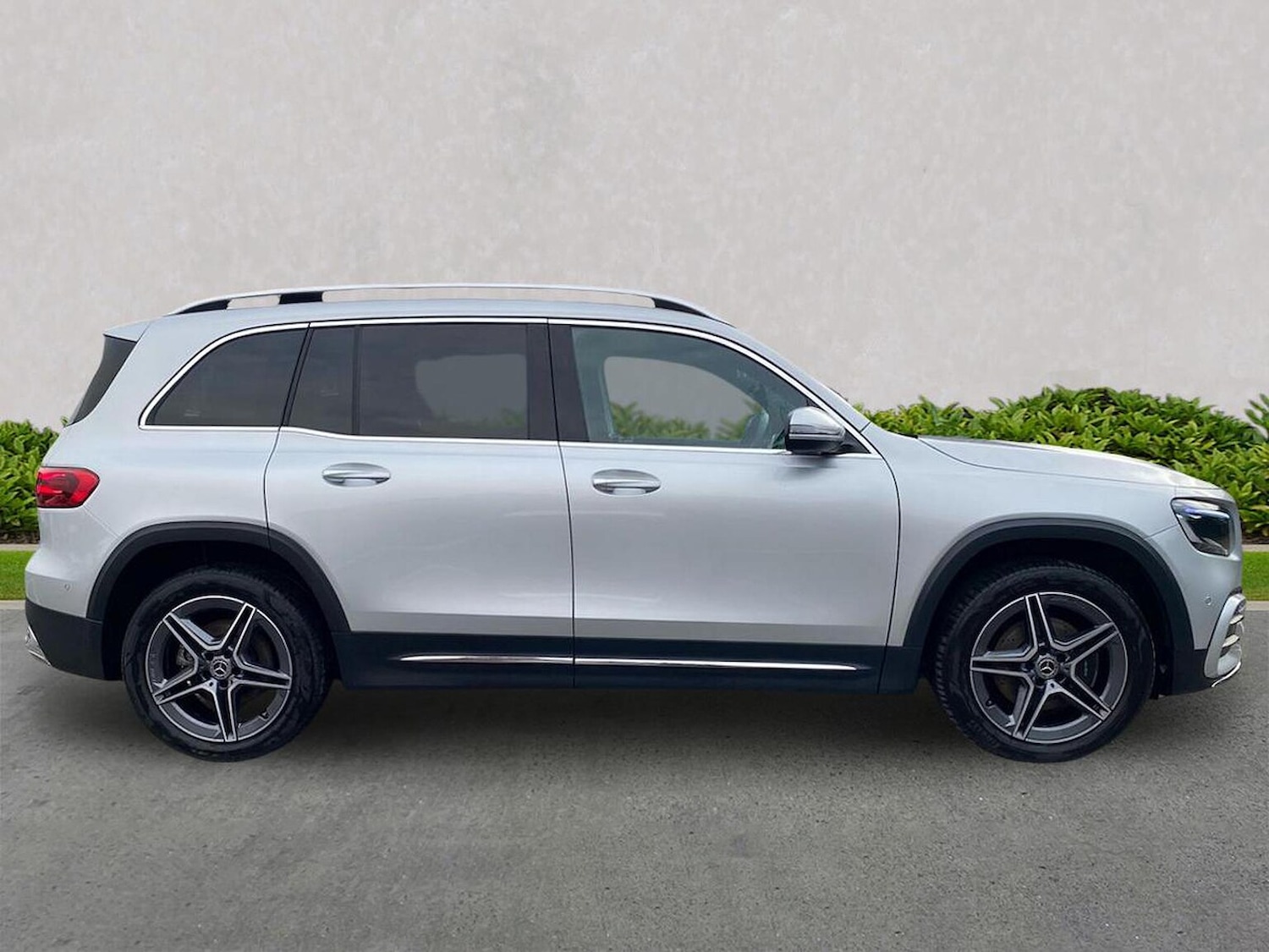 Used Mercedes-Benz GLB 2024 for sale - 76497283: Photo 3