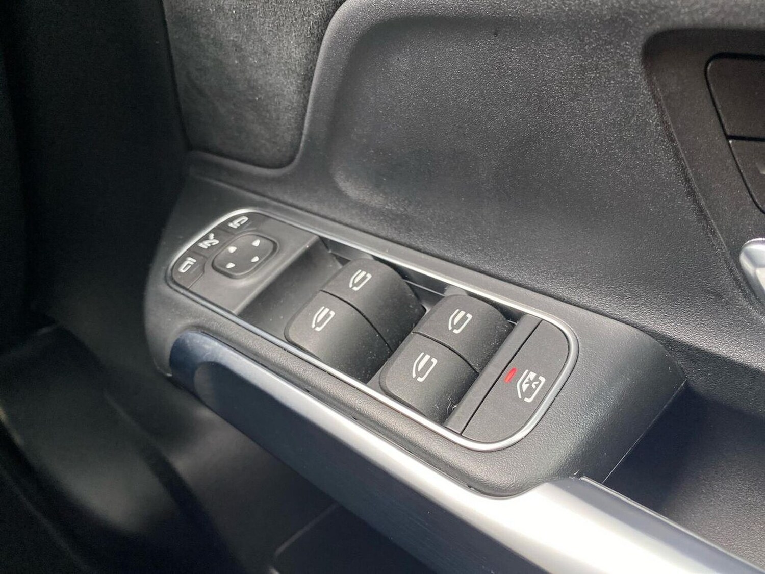 Used Mercedes-Benz GLB 2025 for sale - 76599357: Photo 21