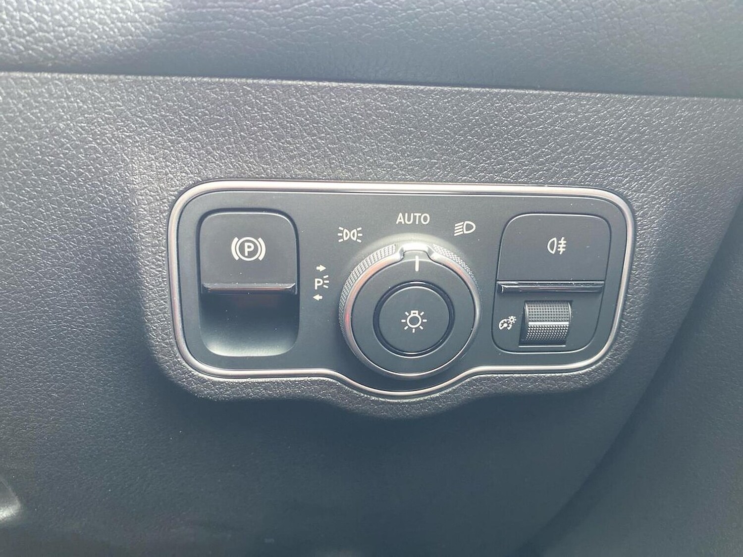 Used Mercedes-Benz GLB 2025 for sale - 76599357: Photo 22