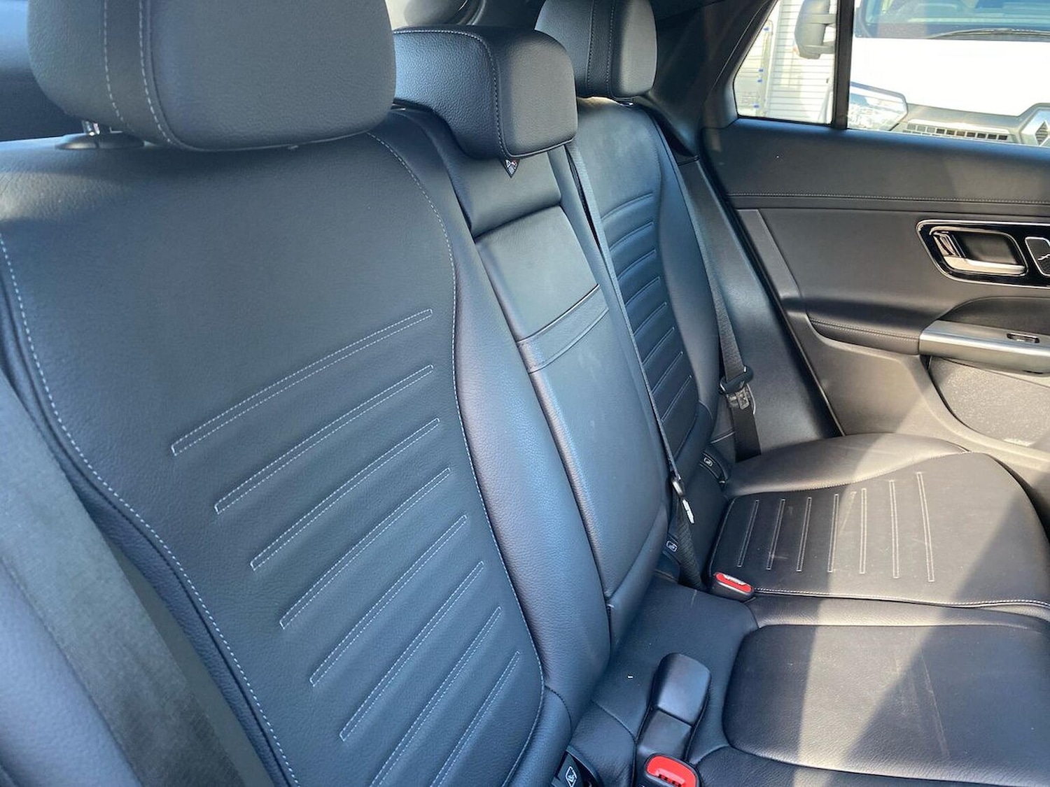 Used Mercedes-Benz GLC 2024 for sale - 76070252: Photo 16