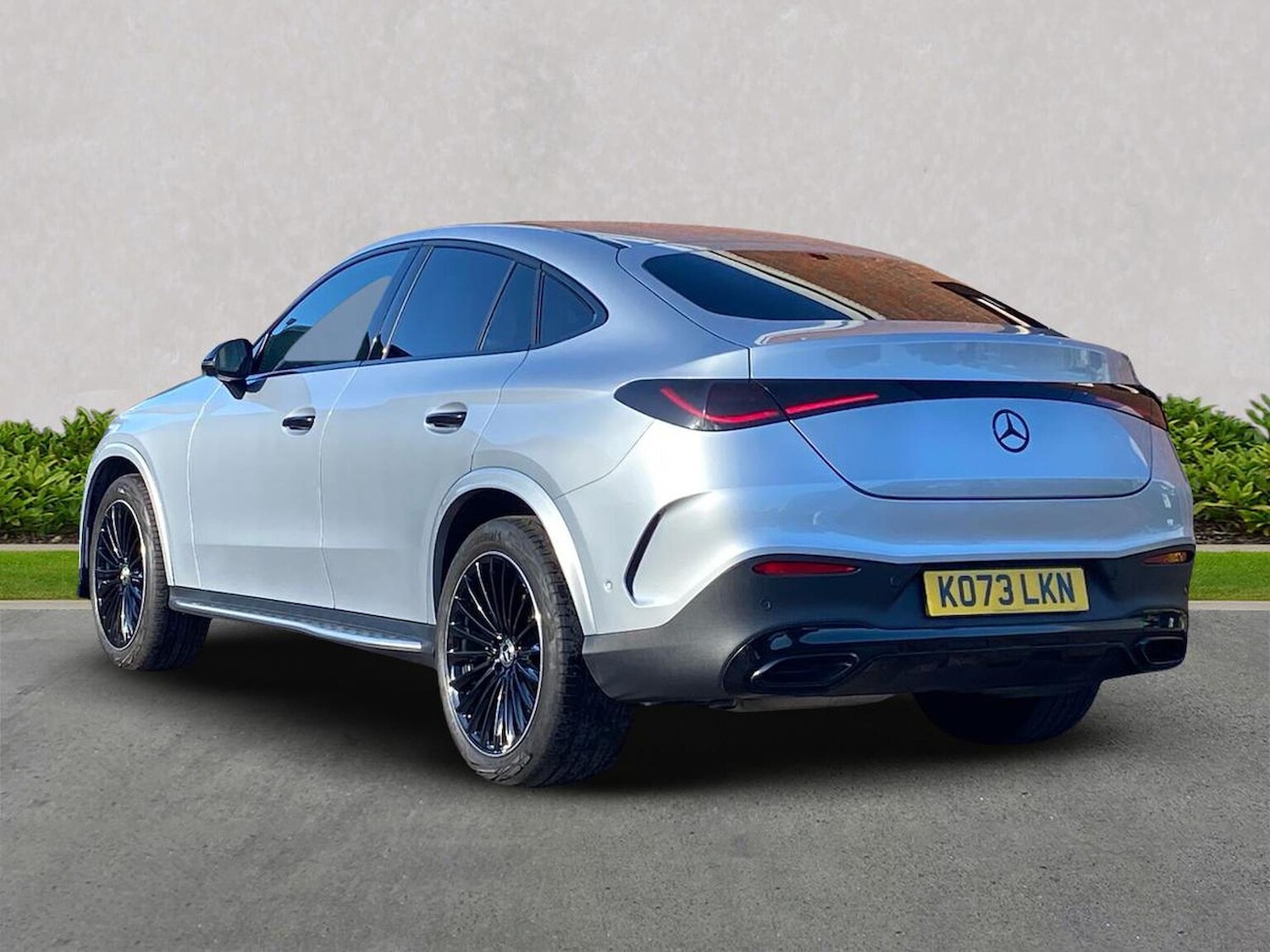 Used Mercedes-Benz GLC 2024 for sale - 76070252: Photo 2