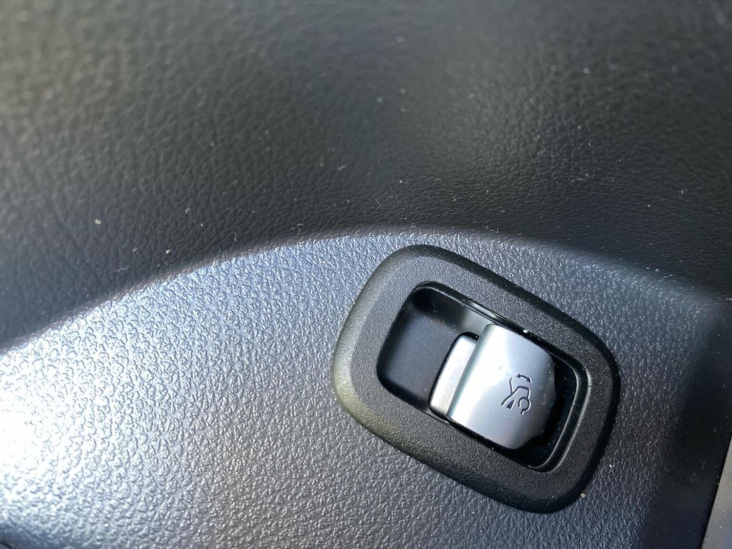 Used Mercedes-Benz GLC 2024 for sale - 76070252: Photo 40