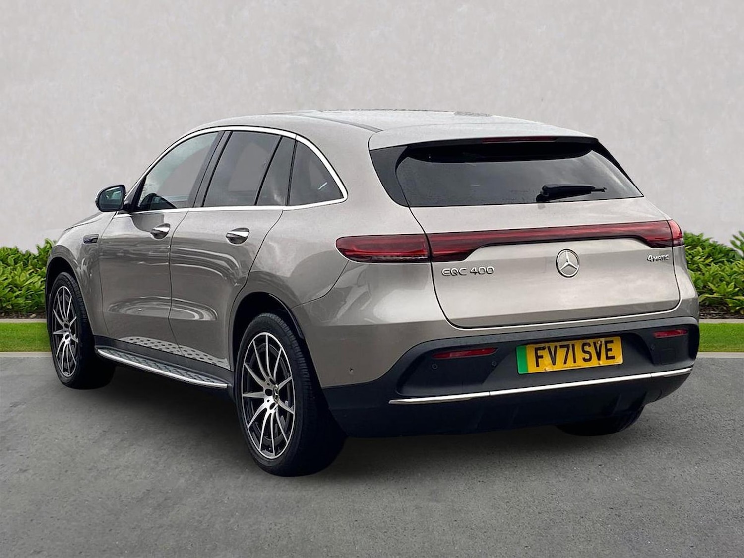 Used Mercedes-Benz EQC 2022 for sale - 77488440: Photo 2