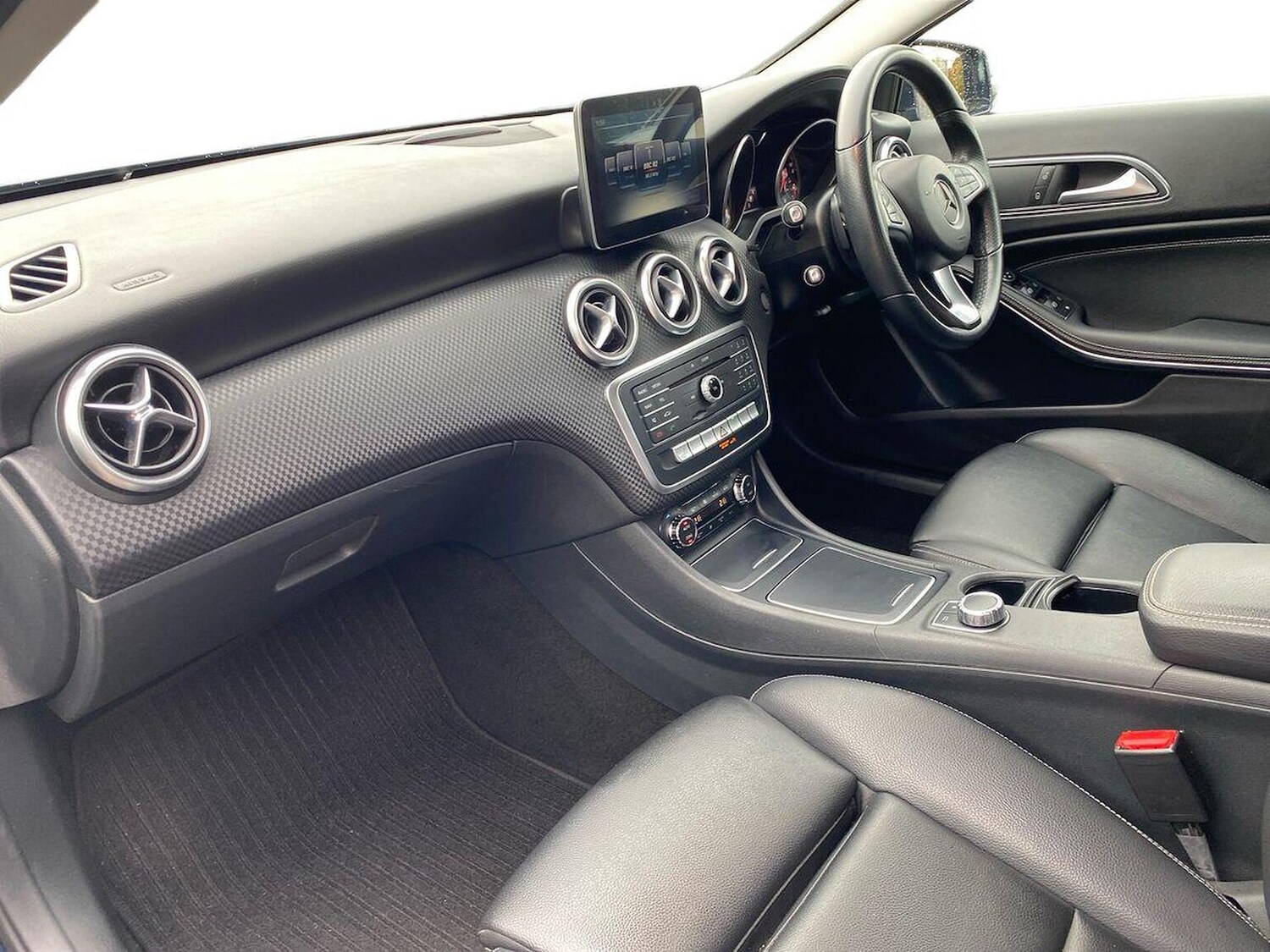 Used Mercedes-Benz A-Class 2017 for sale - 76662986: Photo 7