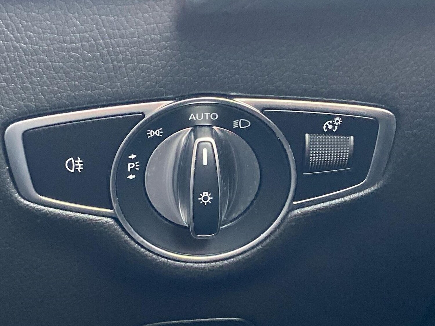 Used Mercedes-Benz EQC 2023 for sale - 77488402: Photo 22