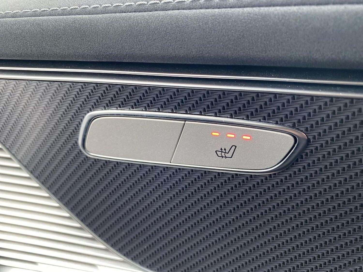 Used Mercedes-Benz EQC 2023 for sale - 77488402: Photo 30