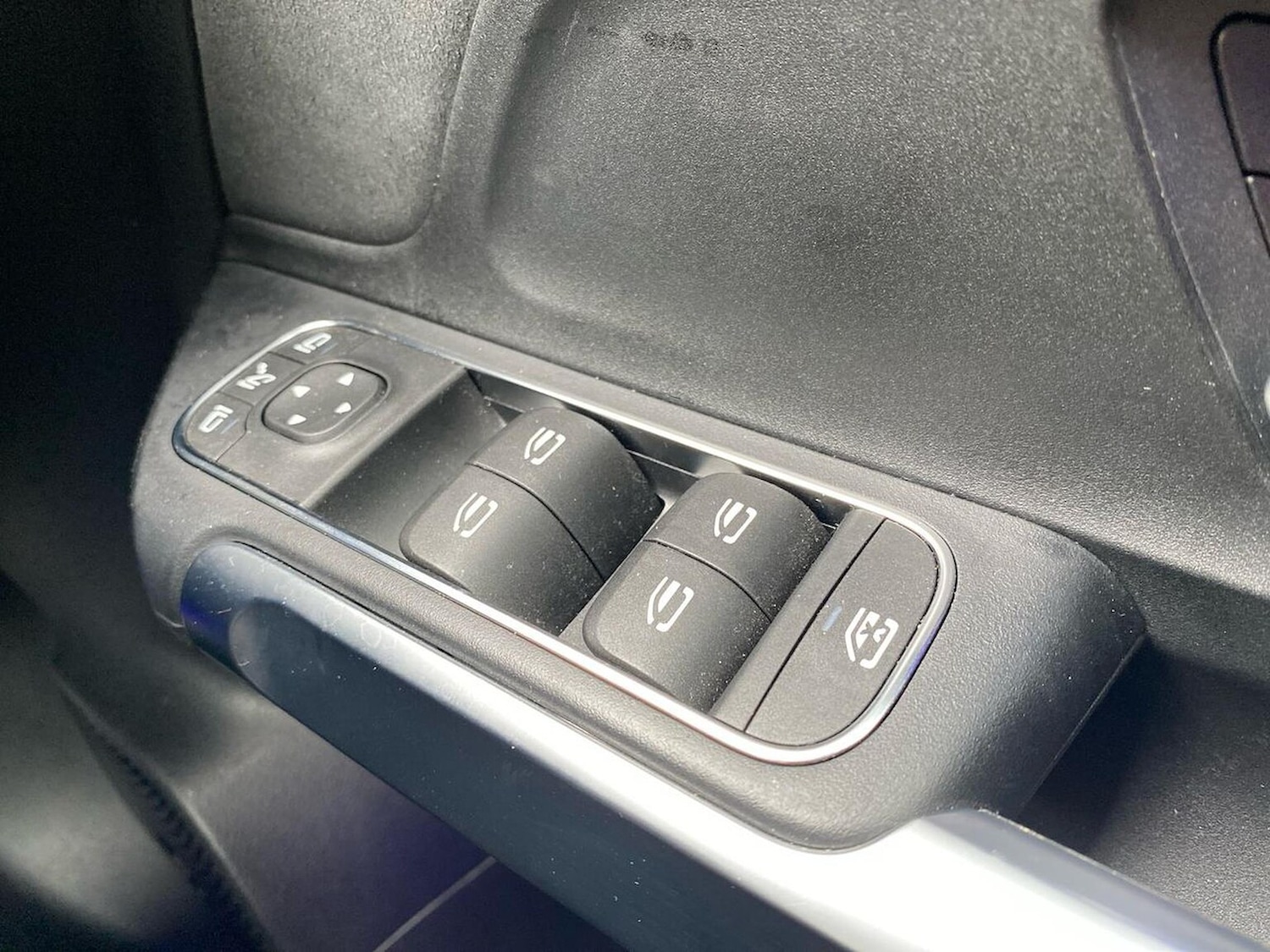 Used Mercedes-Benz EQB 2025 for sale - 76115491: Photo 21