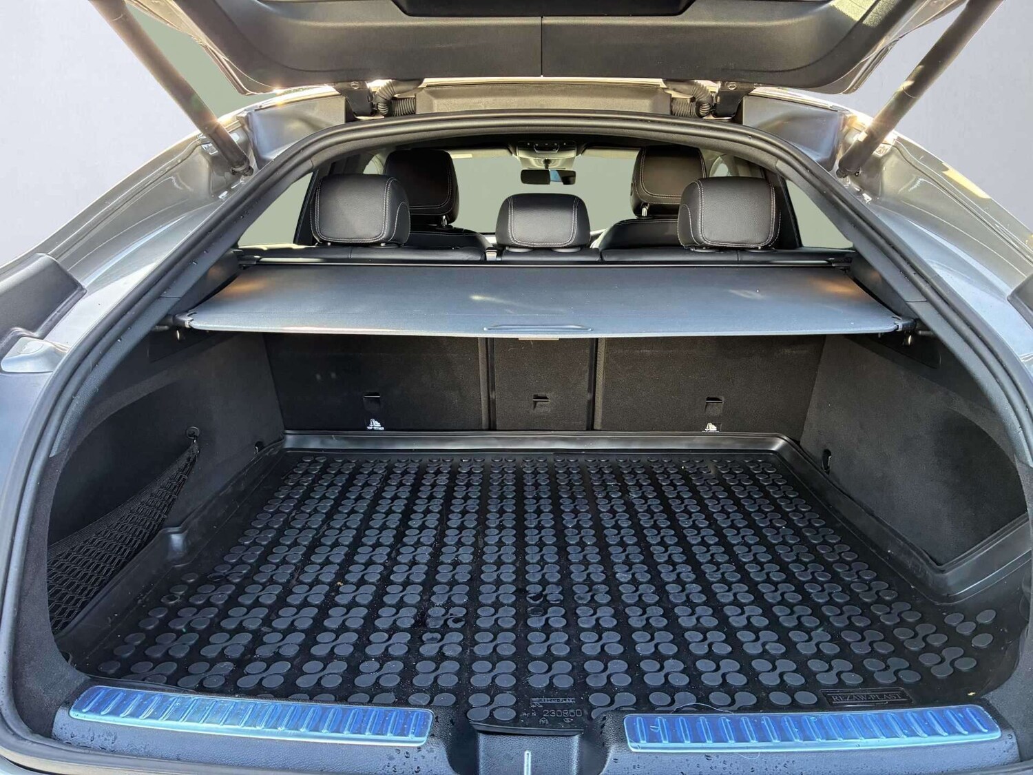 Used Mercedes-Benz GLC 2023 for sale - 78192190: Photo 18