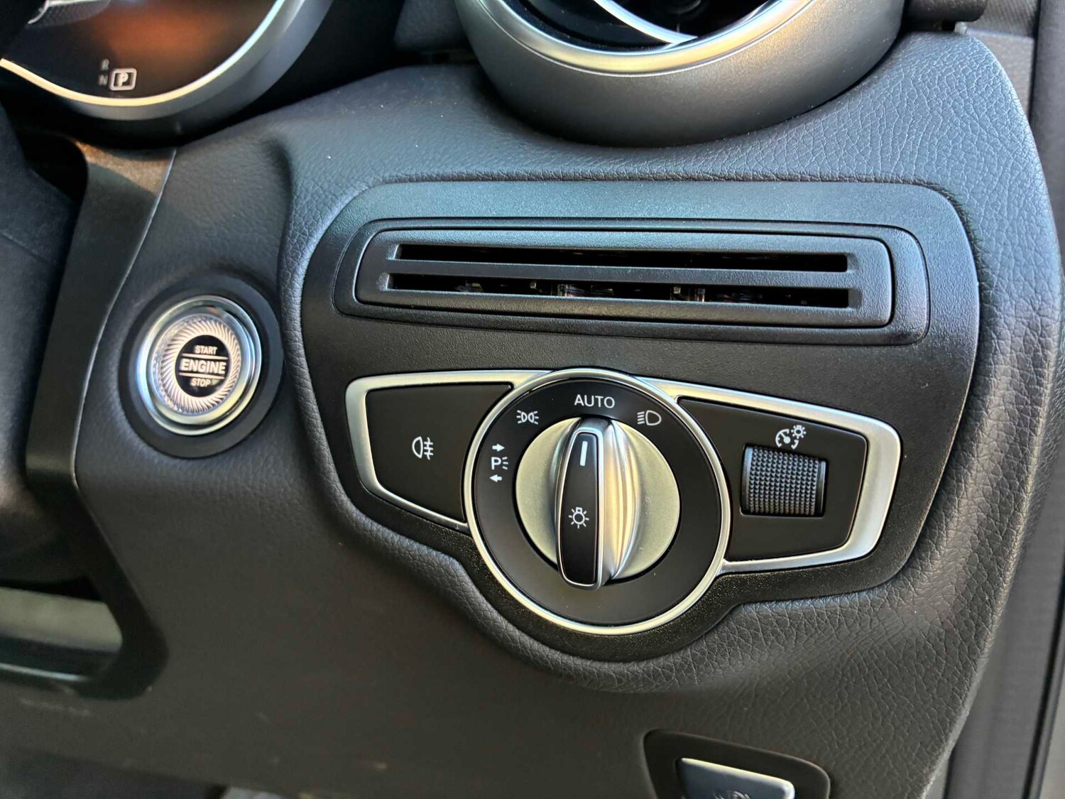 Used Mercedes-Benz GLC 2023 for sale - 78192190: Photo 28