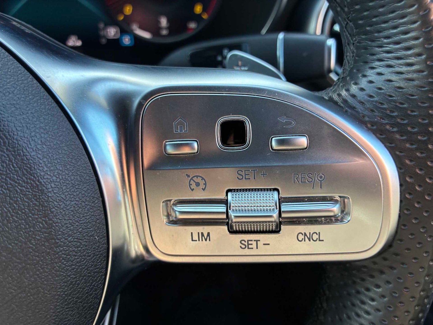 Used Mercedes-Benz GLC 2023 for sale - 78192190: Photo 34